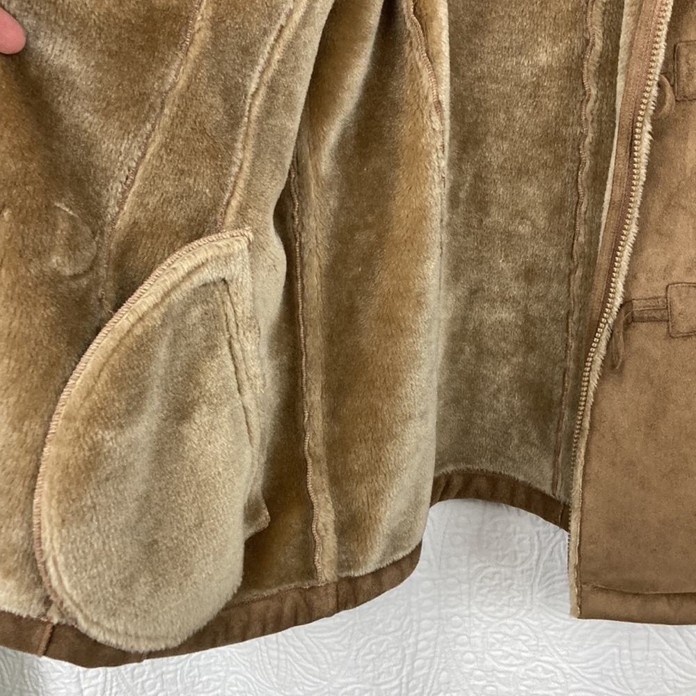 Braetan Women’s Tan Faux Shearling Toggle Coat sz Large - Picture 13 of 14